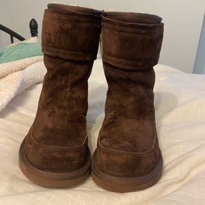 Like new Brown ugg boots